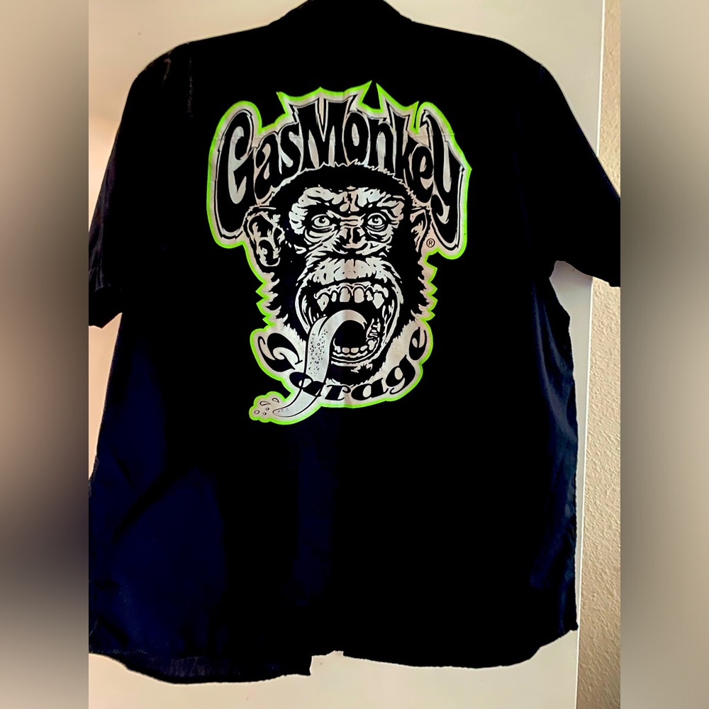 Men’s shirt with Gas Monkey emblem